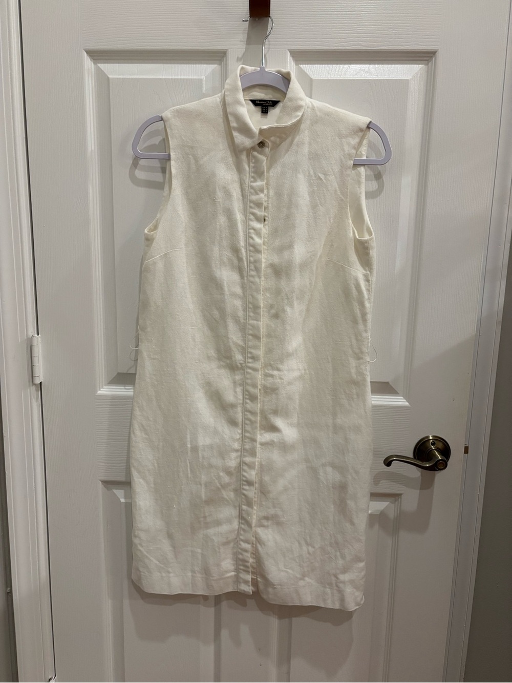 Mossimo Dutti Sleeveless Cream Shift Dress